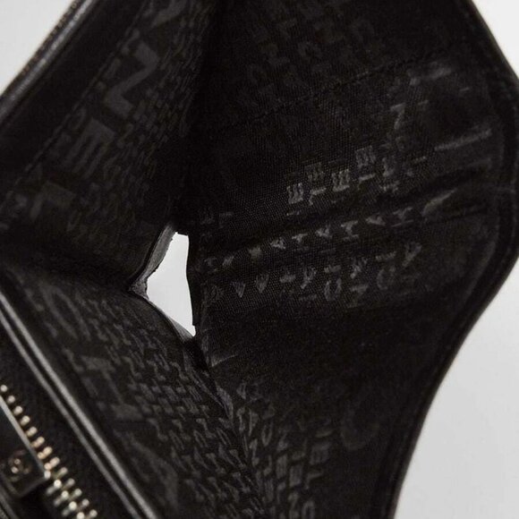 Chanel Black Patent Leather CC Compact Wallet - Picture 6 of 10